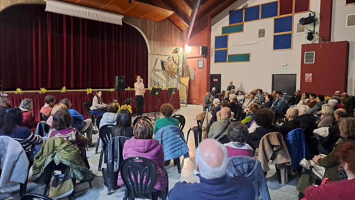 Quincinetto celebra l&rsquo;8 marzo tra musica, parole e mimose