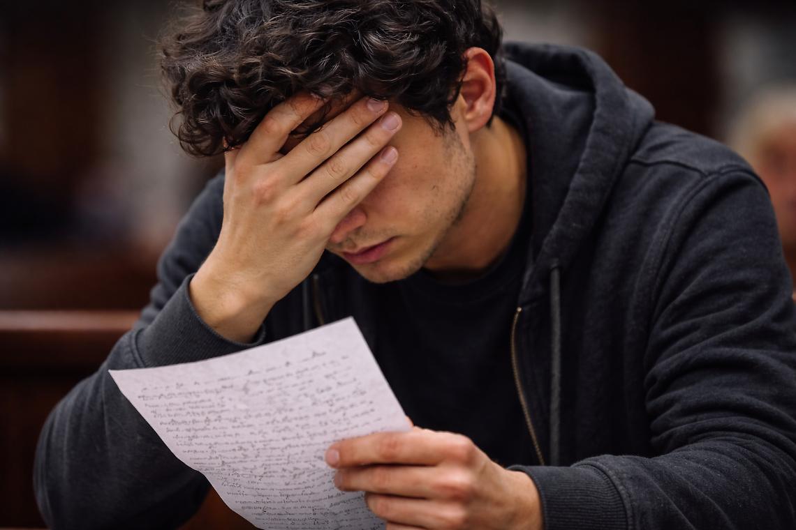 Per anni &egrave; stato il terrore dei suoi genitori: il tribunale di Ivrea lo condanna a due anni di carcere