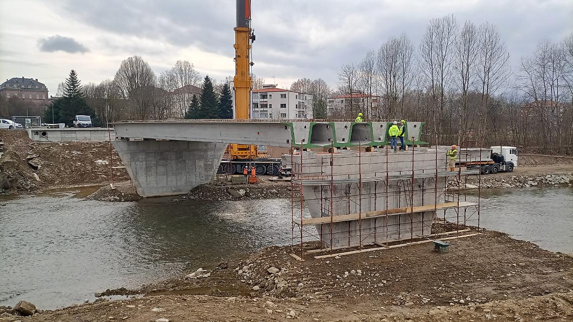 Nuovo ponte sul Ceronda, a Venaria entrano nel vivo i lavori