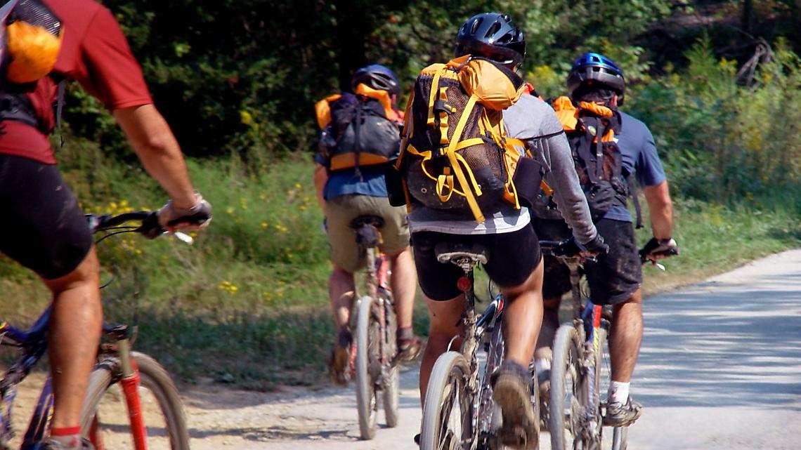 100 km per 100 colori: una carovana in bici per l&rsquo;inclusione tra Canavese ed Eporediese