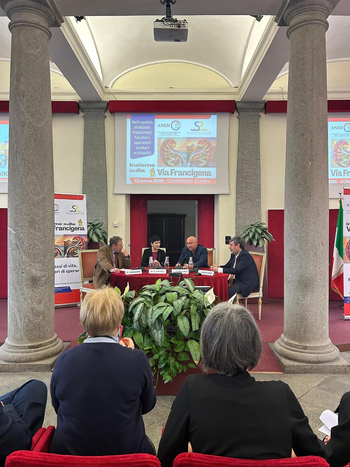 La Via Francigena diventa sentiero di cura e prevenzione. Medici e pazienti in cammino per ridurre le malattie renali