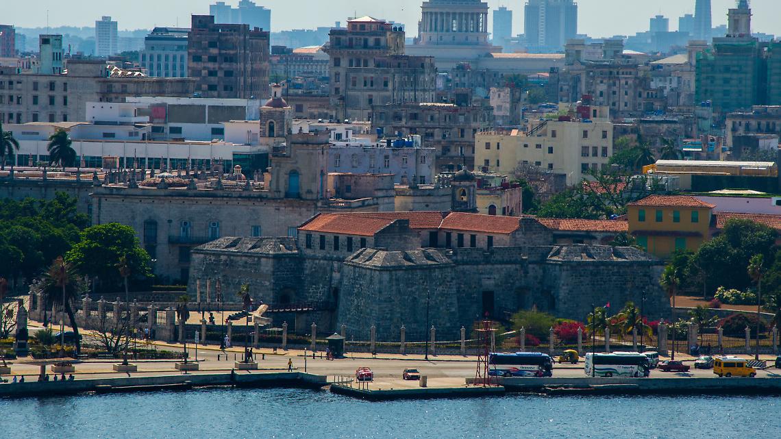 Cuba al buio e sotto pressione: Trump minaccia il controllo dell&rsquo;isola mentre il petrolio scompare