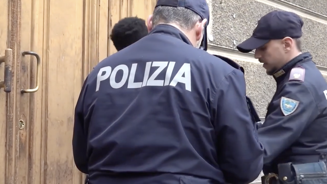 Torino, Barriera Milano sotto assedio: blitz della polizia tra droga, rapine e degrado 