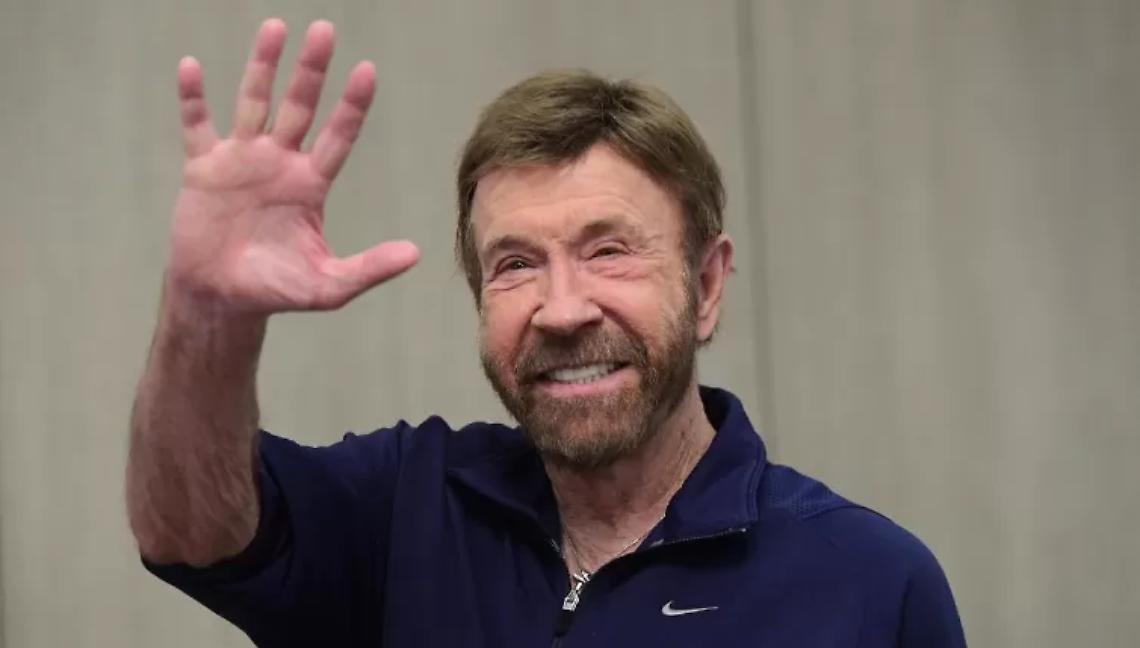 Addio a Chuck Norris, icona del cinema d&rsquo;azione: aveva 86 anni