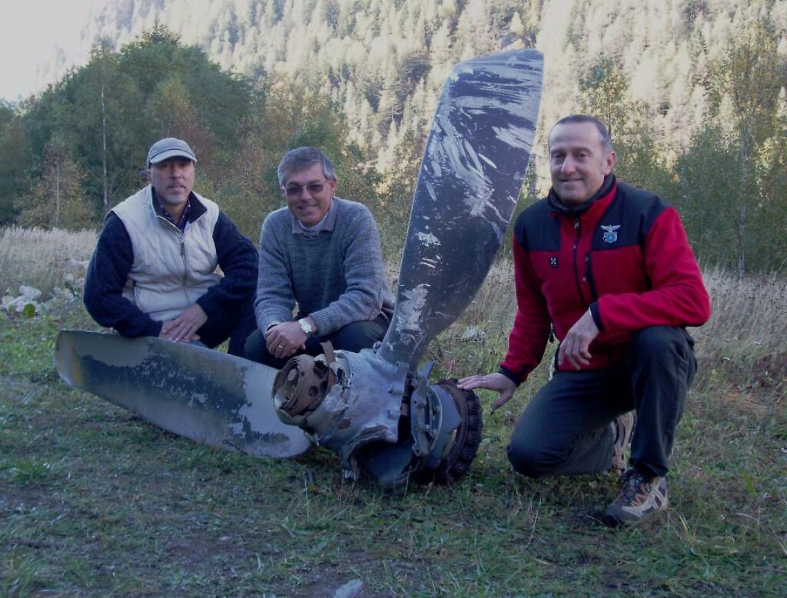 L&rsquo;elica riemersa dal ghiaccio: il mistero del B-17 che torna a parlare dopo 80 anni