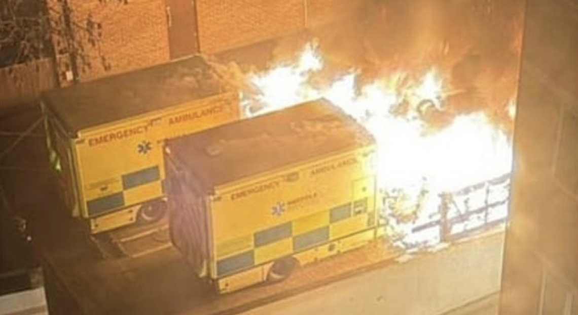 Londra, bruciate quattro ambulanze della comunit&agrave; ebraica: &egrave; odio antisemita?