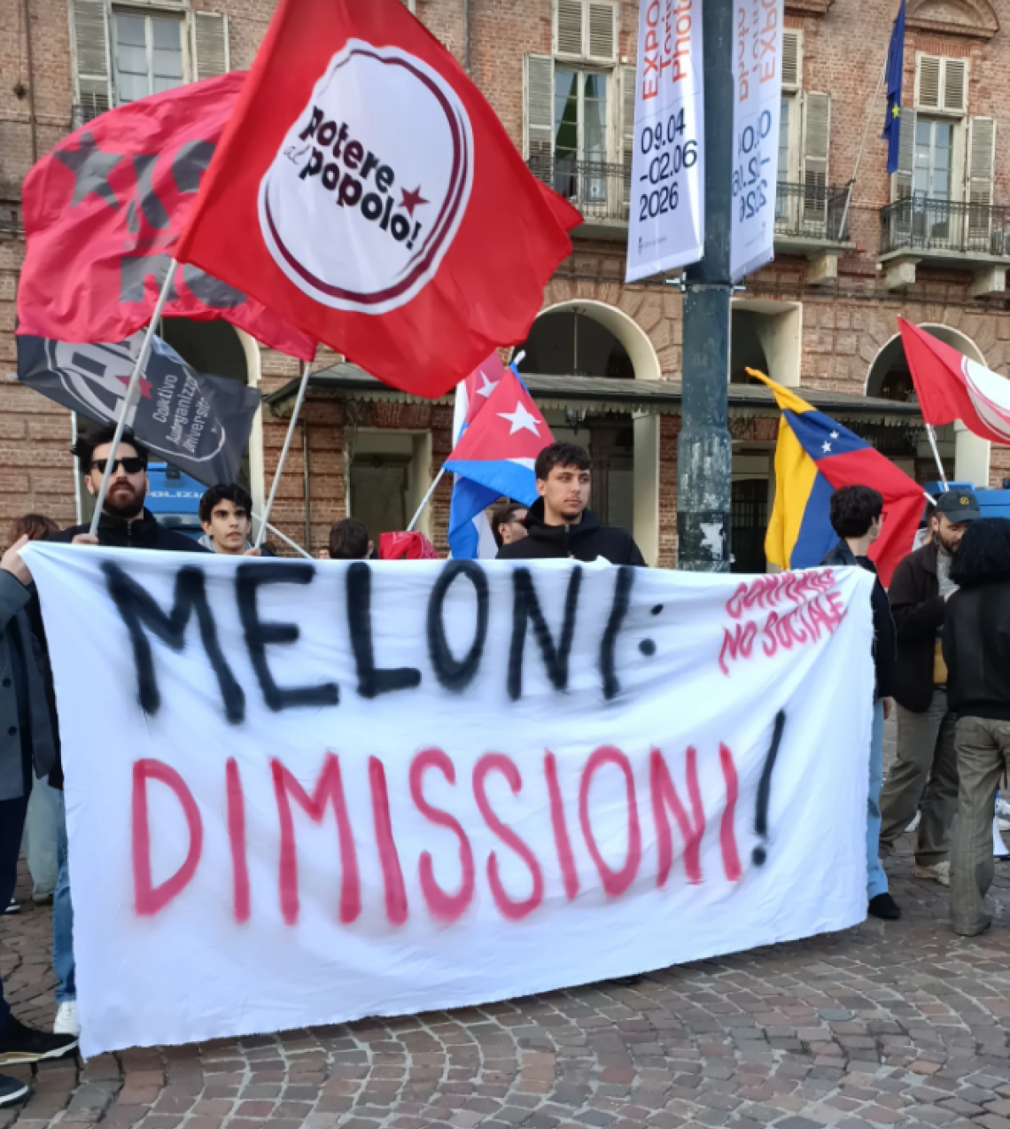 Potere al Popolo chiede le dimissioni di Meloni