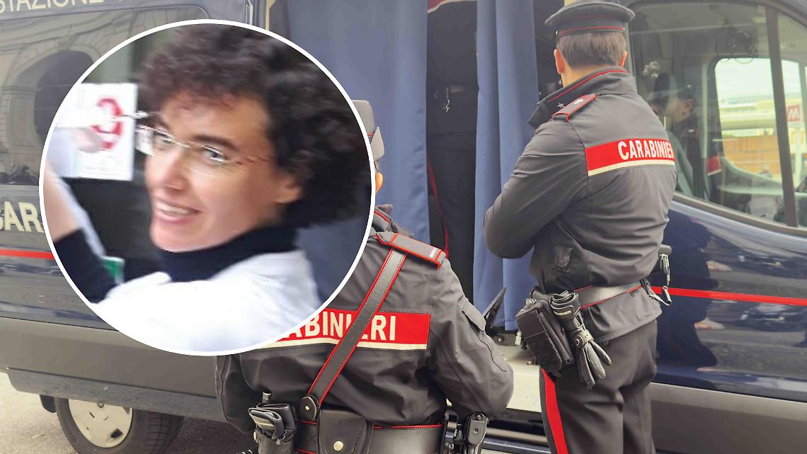 Studente 13enne accoltella la prof a scuola: indossava una maglietta con la scritta &ldquo;Vendetta&rdquo;