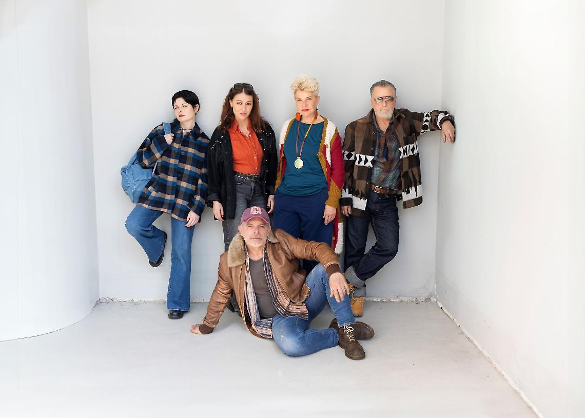 &ldquo;Circle Mirror Transformation&rdquo;, debutta a Torino il teatro che racconta il silenzio