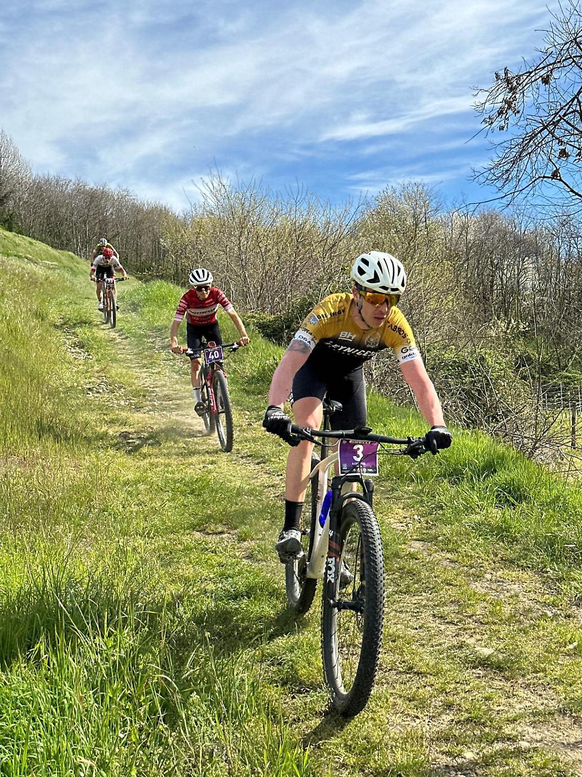 Sprint finale e colpo di scena: Milan vince la Moncrivilla