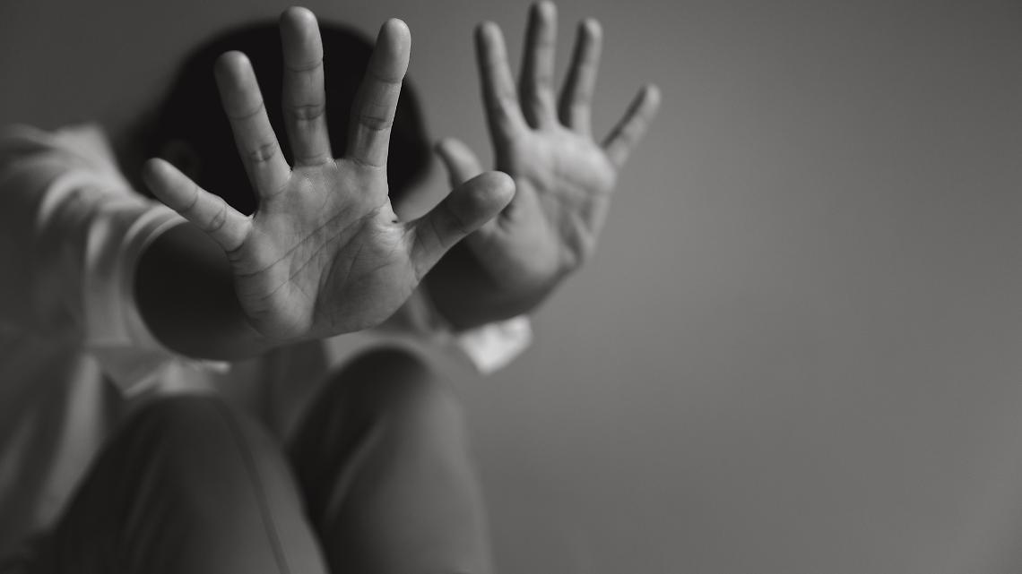 &ldquo;Mi sono finta morta per salvarmi&rdquo;: violenza di gruppo dopo la promozione del Bra