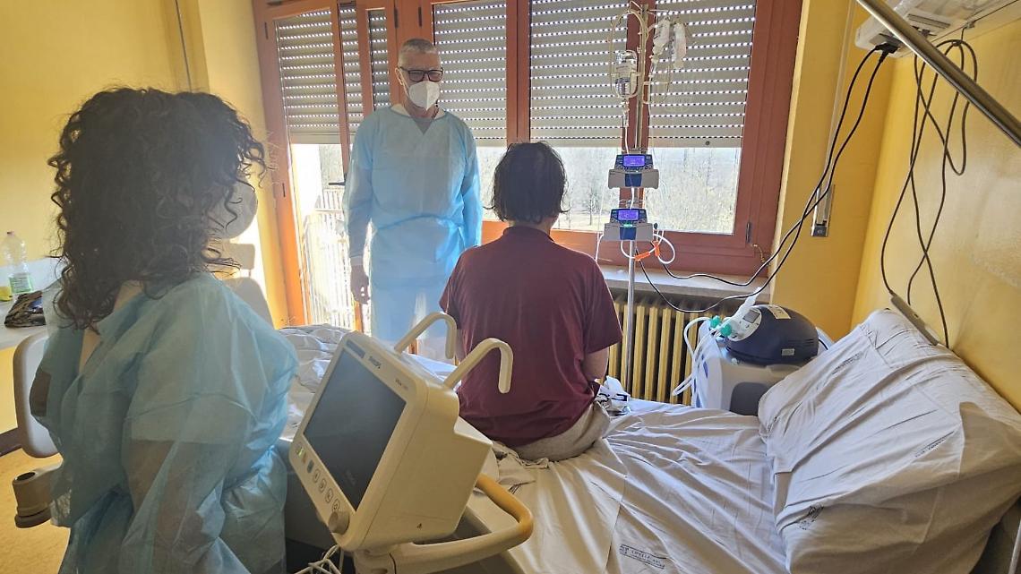 Operata mentre ascolta la sua musica: al San Luigi un intervento innovativo