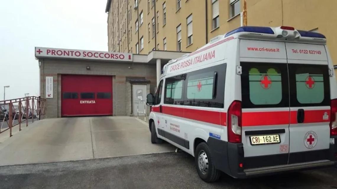 Rivoli, cade dal balcone nella notte di Pasqua: 14enne ricoverata, ma non &egrave; in pericolo di vita