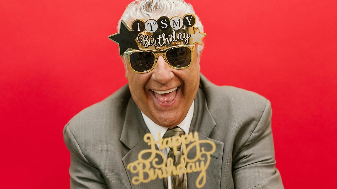 Cent&rsquo;anni tra lavoro e famiglia: la festa di nonno Angelo a Leini