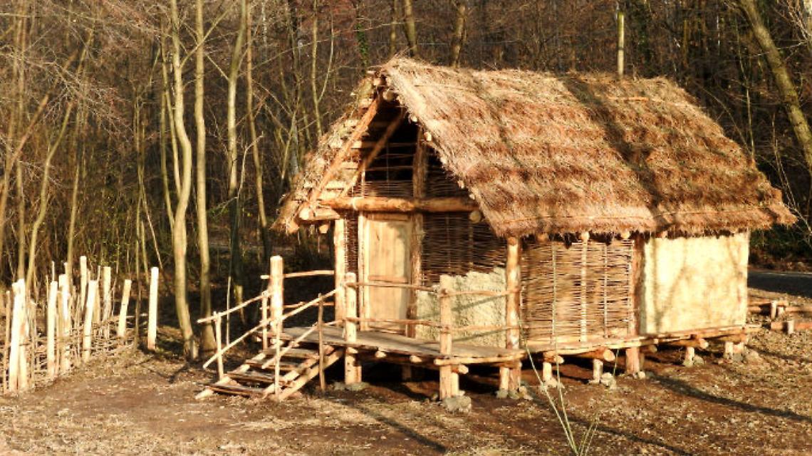 Montalto Dora, viaggio nella Preistoria: il Parco del Lago Pistono riapre con un evento immersivo