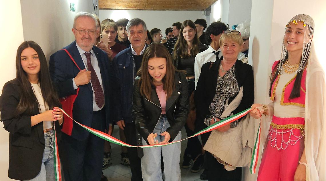 Il taglio del nastro