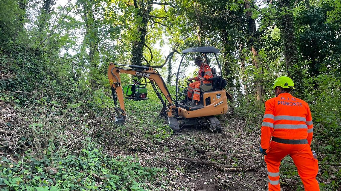Sentieri liberati da frane e alberi caduti: continua il lavoro dei volontari a San Raffaele Cimena