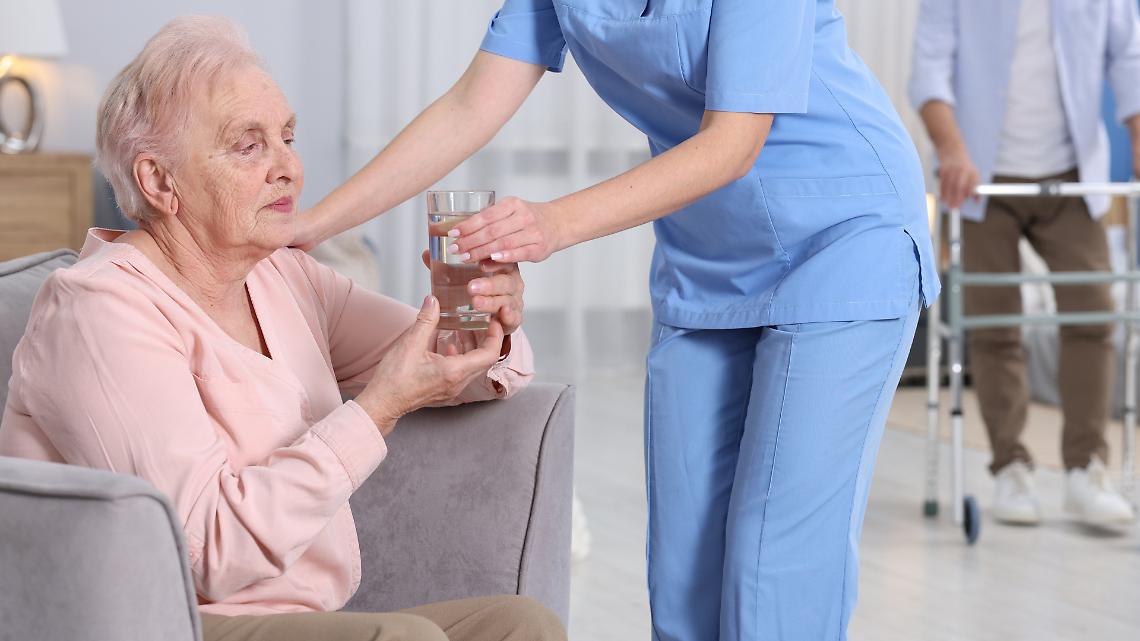 Sanit&agrave; privata, contratti in coma: la politica promette, ma non cura