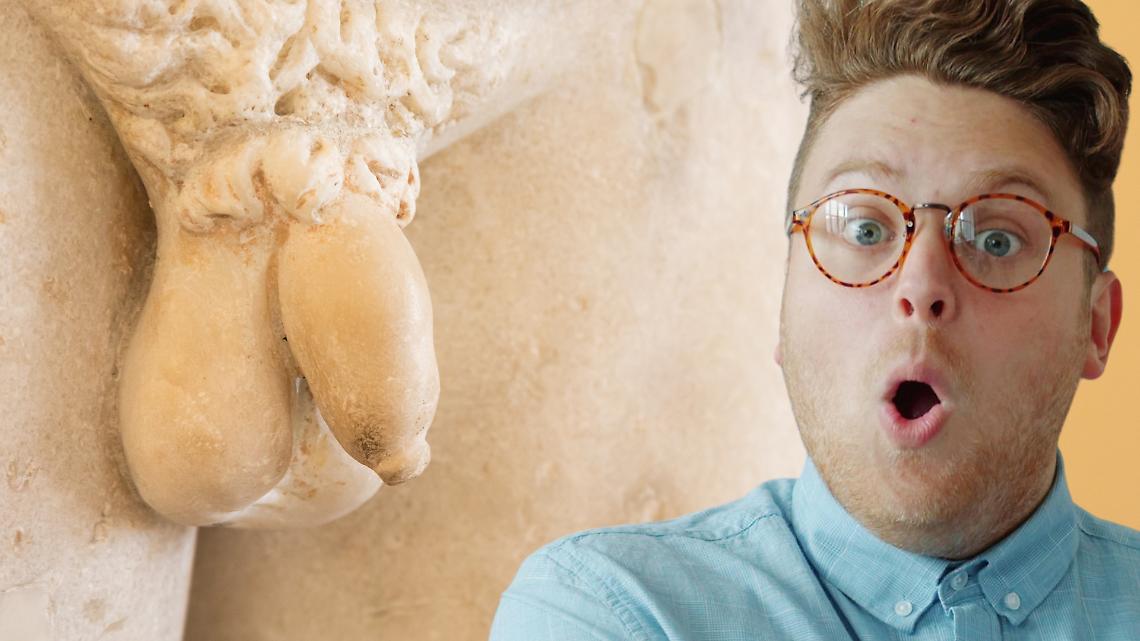 Entra in libreria con i pantaloni abbassati e il pisello in mostra. Compra il libro e saluta