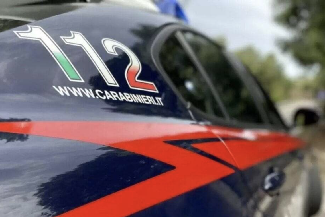 Carabinieri a volto coperto al parco: scoppia la polemica a Torino