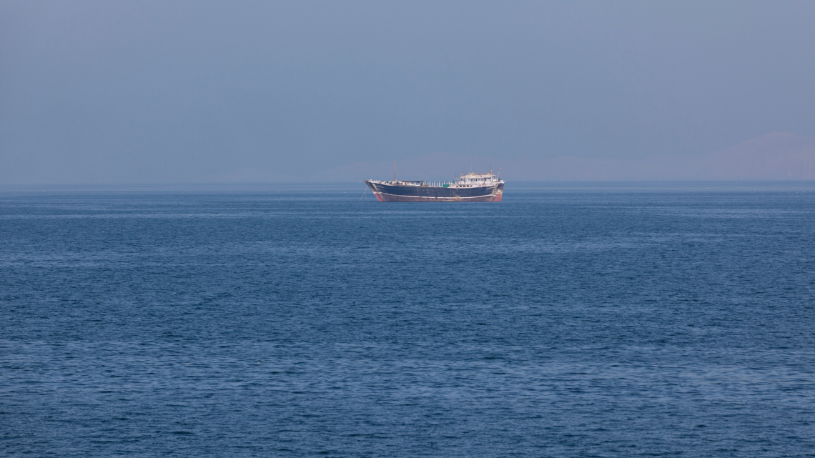 Hormuz, il conto salato della sfida a Teheran: quanto pu&ograve; reggere l&rsquo;Iran sotto il blocco navale Usa