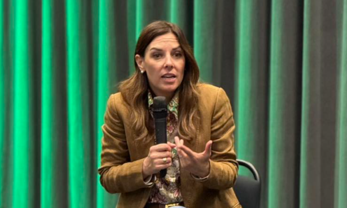 Isabella Tovaglieri a Venaria, sala gremita alla Gospel House per il confronto su Europa, auto e agricoltura