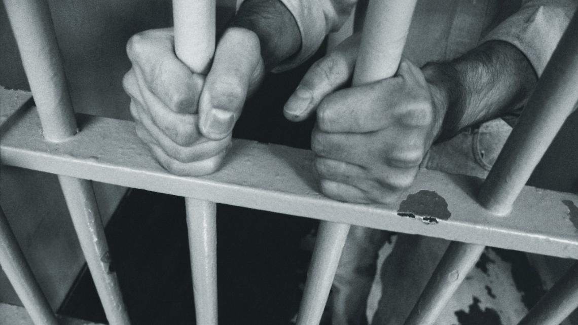 Torino, carcere fuori controllo: agente schiaffeggiato e calcinacci dal tetto