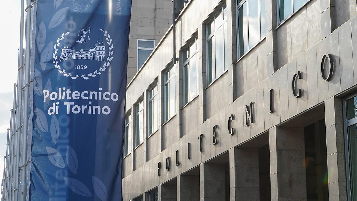 Studenti in protesta al Politecnico di Torino: &ldquo;No alla ricerca militare&rdquo;