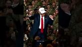 Trump scatenato in Giappone balla sulle note di YMCA con i soldati (VIDEO)