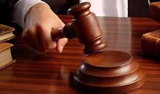 Rissa in Aurora per un telefonino rubato