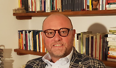 Anche all'Asl To4 medici pubblici, affari privati. L&rsquo;intramoenia che conviene a tutti tranne ai pazienti