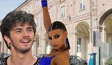 Noemi e Nikita dopo "Ballando con le Stelle" ballano la salsa nell'ufficio del sindaco di Chivasso