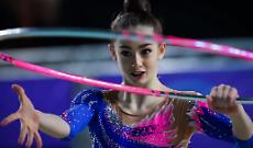 A 18 anni entra nella nazionale di ginnastica ritmica: Laura Golfarelli premiata a San Mauro Torinese