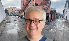 L'assessore ai Lavori Pubblici Fabrizio Debernardi e le condizioni di via San Raffaele a Chivasso