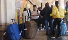 Sabotaggio sulle ferrovie: Bologna paralizzata tra cavi tranciati, incendio e un ordigno