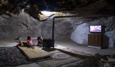 Perch&eacute; famiglie palestinesi sono costrette a vivere nelle grotte: demolizioni, coloni e nuove leggi israeliane in Cisgiordania