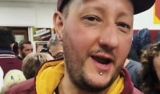 Mercenari : birra, ironia e spirito libero nella sede pi&ugrave; &ldquo;piola&rdquo; del Carnevale &ndash; VIDEO