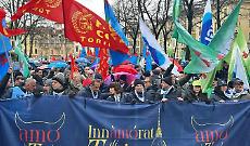 Metalmeccanici sotto la pioggia, &ldquo;Innamorati di Mirafiori", chiedono pi&ugrave; industria