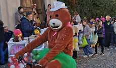Una delle maschere del Giro del Br&euml;nlou 