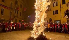 Arv&eacute;dze a gi&ograve;bia &lsquo;n bot: la notte in cui Ivrea saluta il suo Carnevale