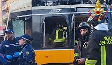 Milano, tram deraglia in viale Vittorio Veneto: un morto e 39 feriti