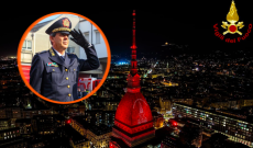 La Mole si tinge di rosso per gli 87 anni dei Vigili del Fuoco