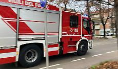 Scontro tra auto e furgone