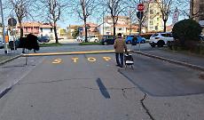 Nuovo senso unico in via 4 Novembre a Chivasso: residenti furiosi con l&rsquo;amministrazione Castello