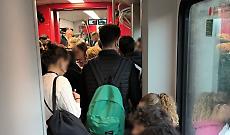 Inferno sulla linea Torino-Milano. Pi&ugrave; di 200 passeggeri in viaggio da 6 ore fermi alla stazione di Vercelli
