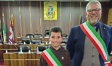 Leini: Francesco Olmo &egrave; il nuovo sindaco dei ragazzi, emozione e debutto del Consiglio Comunale