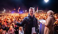 Orb&aacute;n travolto: P&eacute;ter Magyar conquista 138 seggi e cambia l&rsquo;Ungheria