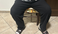 Sette infarti e il diabete: dimesso a mezzanotte da pronto soccorso, rientra a casa in ciabatte a 73 anni