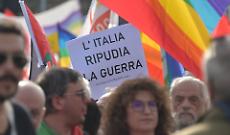Ivrea scende in piazza contro guerra e riarmo. &ldquo;Arruolati con noi per un futuro senza guerre&rdquo;