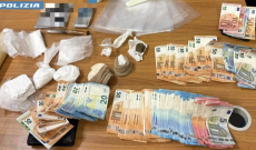 Doppio blitz antidroga 